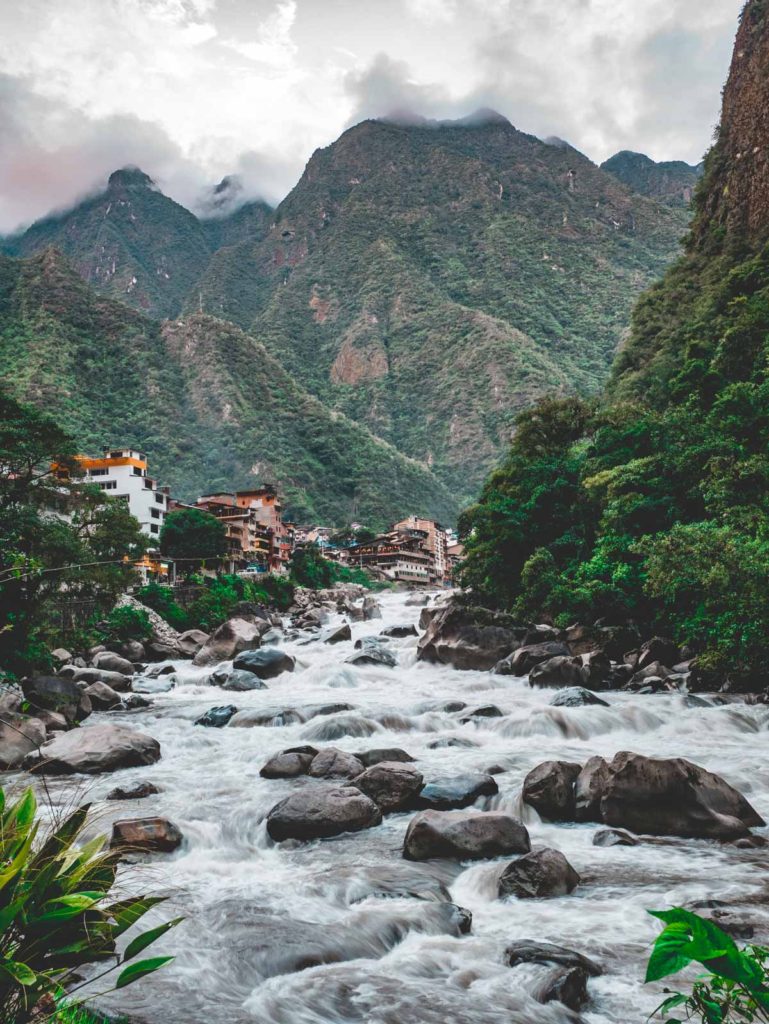 Urubamba-river-aguas-calientes-peru