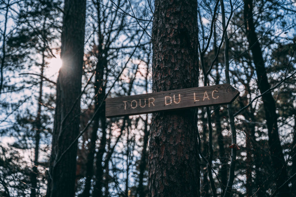 tour du lac sign