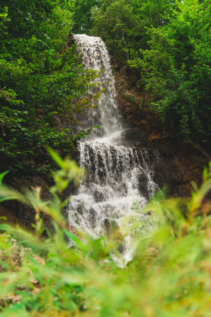 The waterfall of Mara, just next to the road.